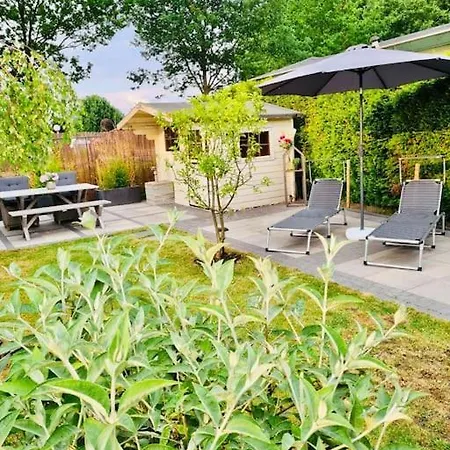 Sfeervol Zgan Chalet In Loenen, Veluwe Hotel *